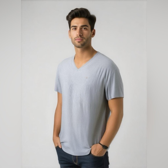 Tommy Hilfiger Other - Tommy Hilfiger T-shirt men’s size XL